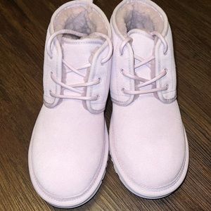 Ugg neumel size 10